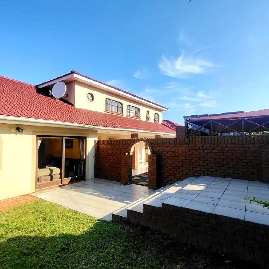 6 Bedroom Property for Sale in Baysville Eastern Cape